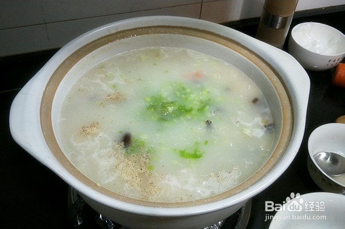 香菇鸡肉滑粥的做法