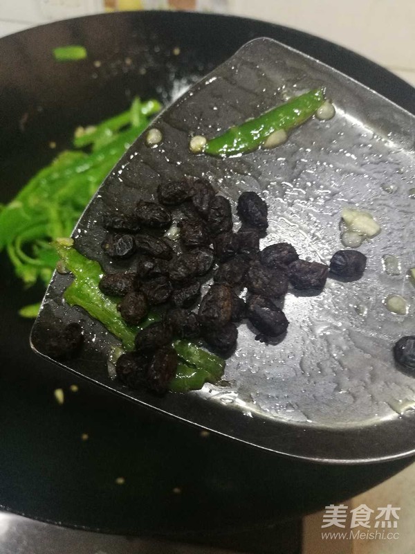 蒜蓉煎青椒的做法