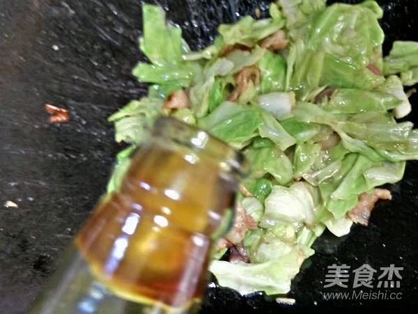 培根炒手撕包菜
