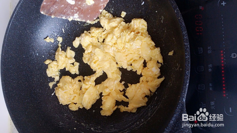 菠菜鸡蛋补铁有营养
