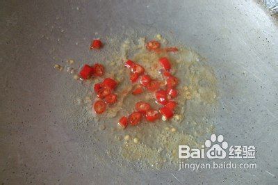 毛豆咸菜炒肉丝的作法