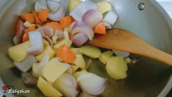 时蔬干锅辣鸭#食光社干锅鸭#