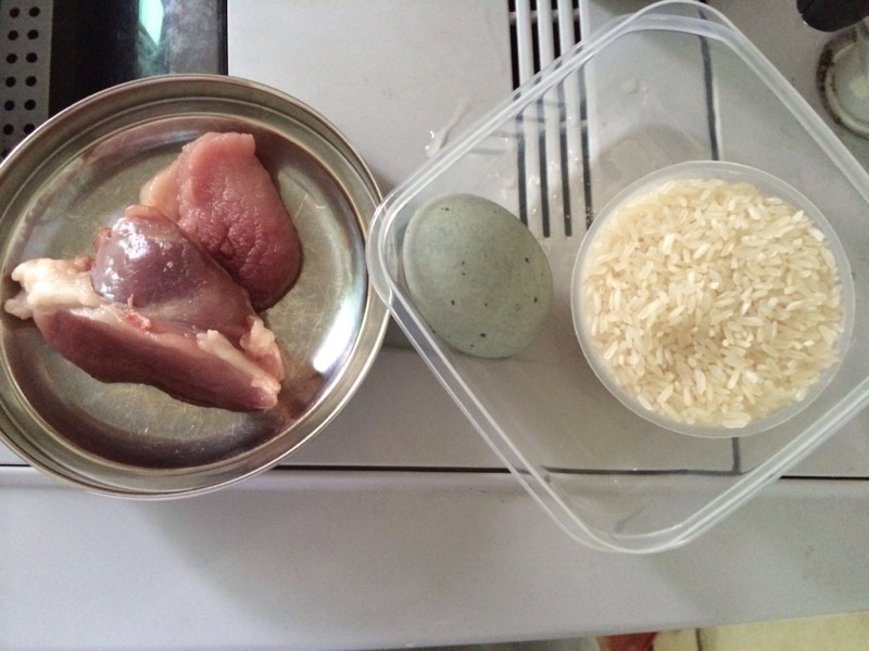 皮蛋瘦肉粥怎么做才美味，看过就知道