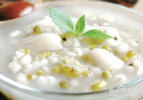 绿豆粥做法，消暑开胃又美颜