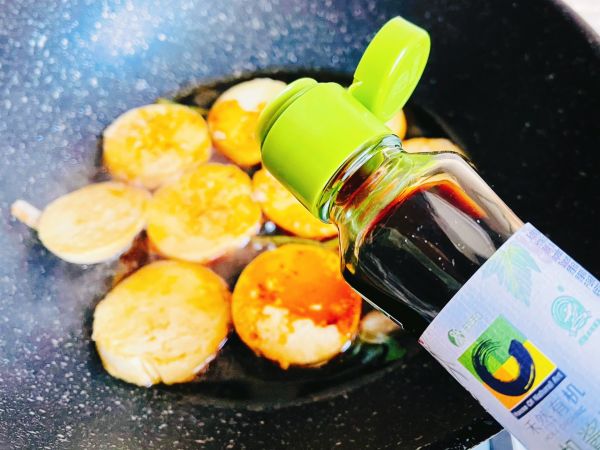 金龙鱼煎煮素鸡马兰头