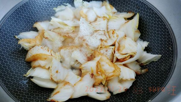 香肉藕盒生白菜