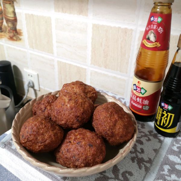 香煎四喜大丸子