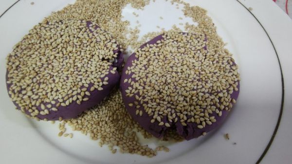 香煎芝士心芝麻紫薯饼