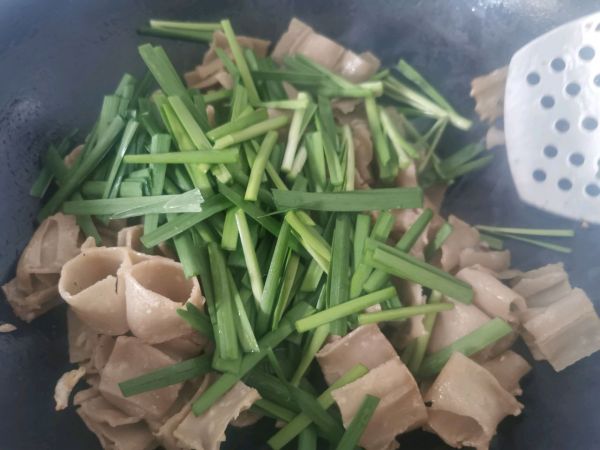 韭菜鸡蛋栲栳栳