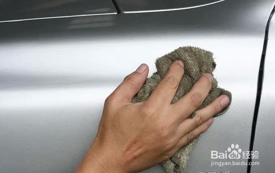 如何给汽车抛光