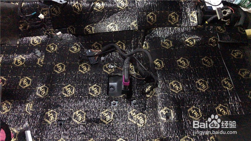 武汉奔驰G63改装全车俄罗斯STP隔音案例