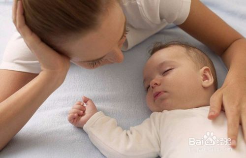 四个月宝宝感冒发烧流鼻涕有黄眼屎怎么处理