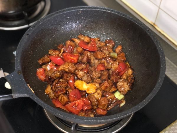 番茄土豆炖牛腩