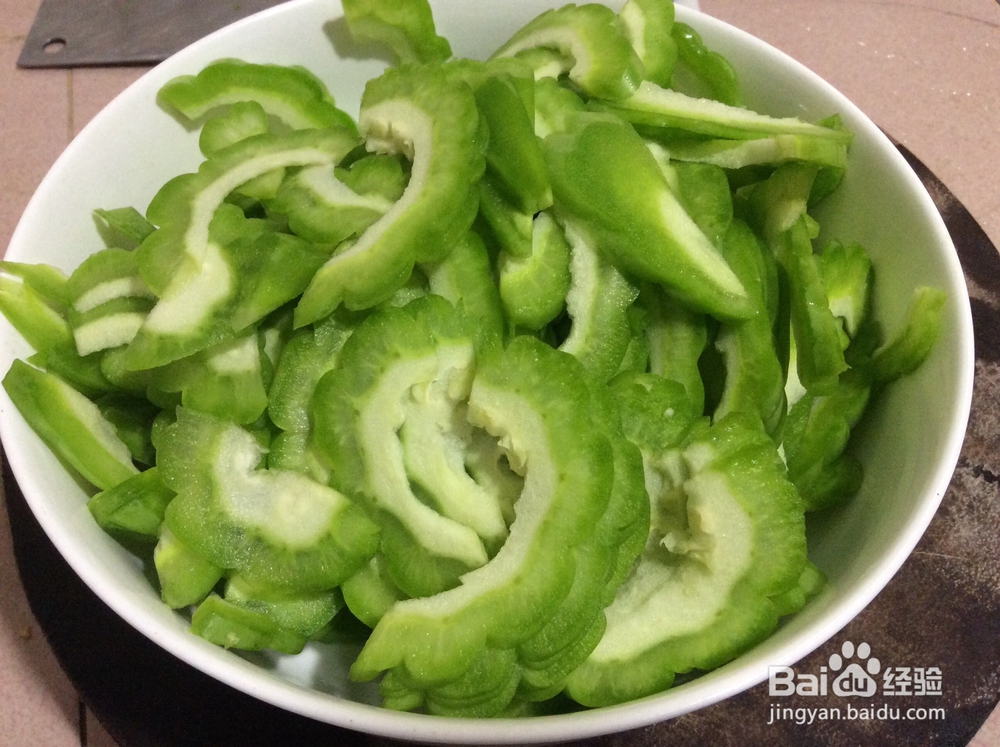苦瓜滑鸡片的做法