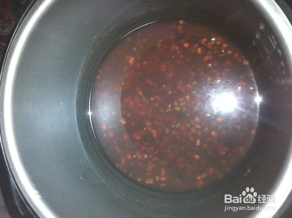 夏季养生粥——红豆薏米祛湿粥