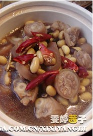 香辣黄豆猪尾煲