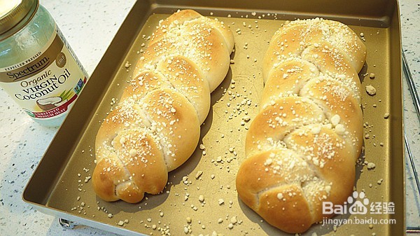 椰子油怎么用——烘焙椰香辫子面包