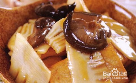 香菇笋片烩海参