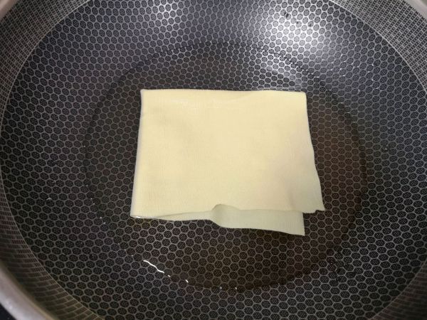 豆皮蔬菜卷蘸酱