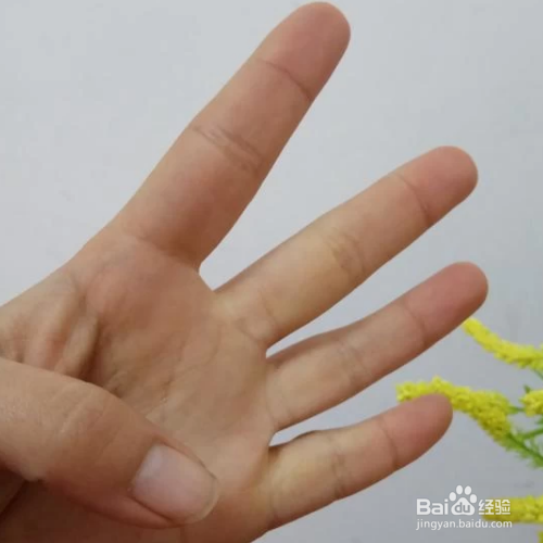 七的手势怎么做