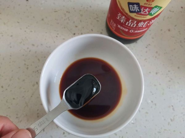 鸡蛋酱拌荞麦面