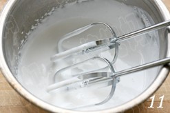 草莓奶油华夫饼