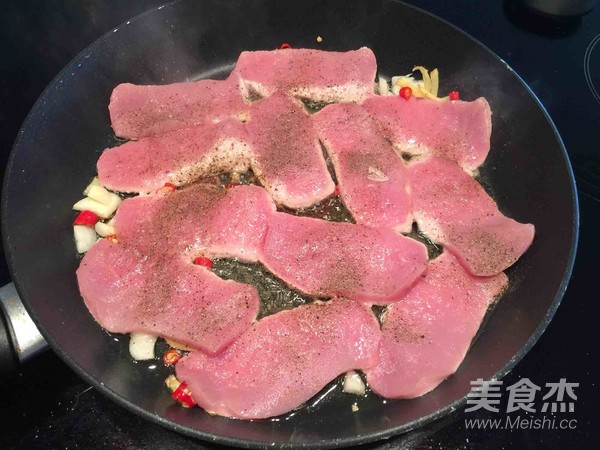 咖喱萝卜肉片饭