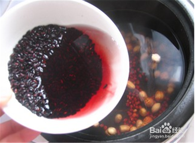 怎样用电压力锅熬做出软烂香糯的米粥