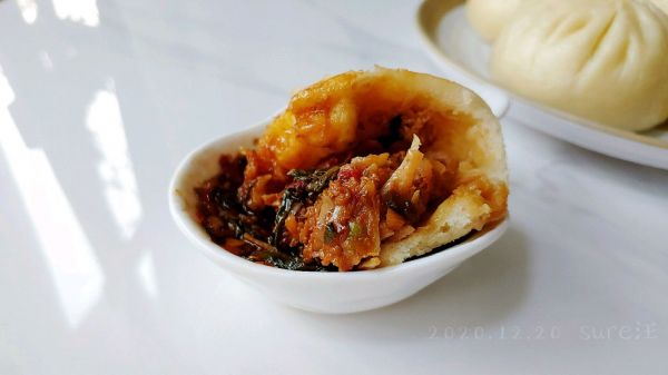 葱油萝卜酱肉包