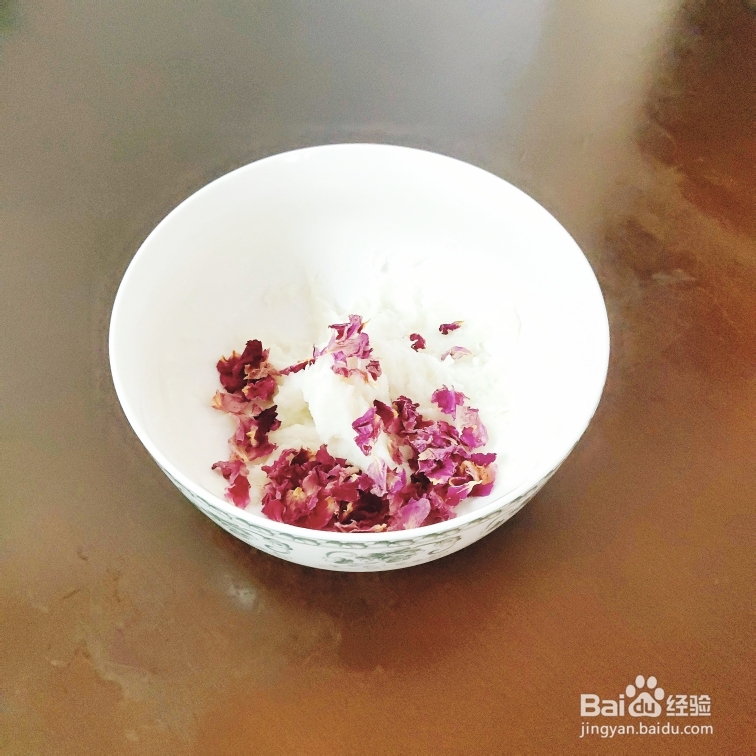 鲜香美味的玫瑰山药泥