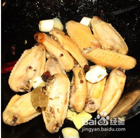 如何焖出美味鸡翅