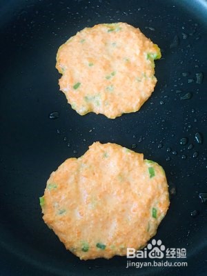 胡萝卜鸡蛋饼的做法