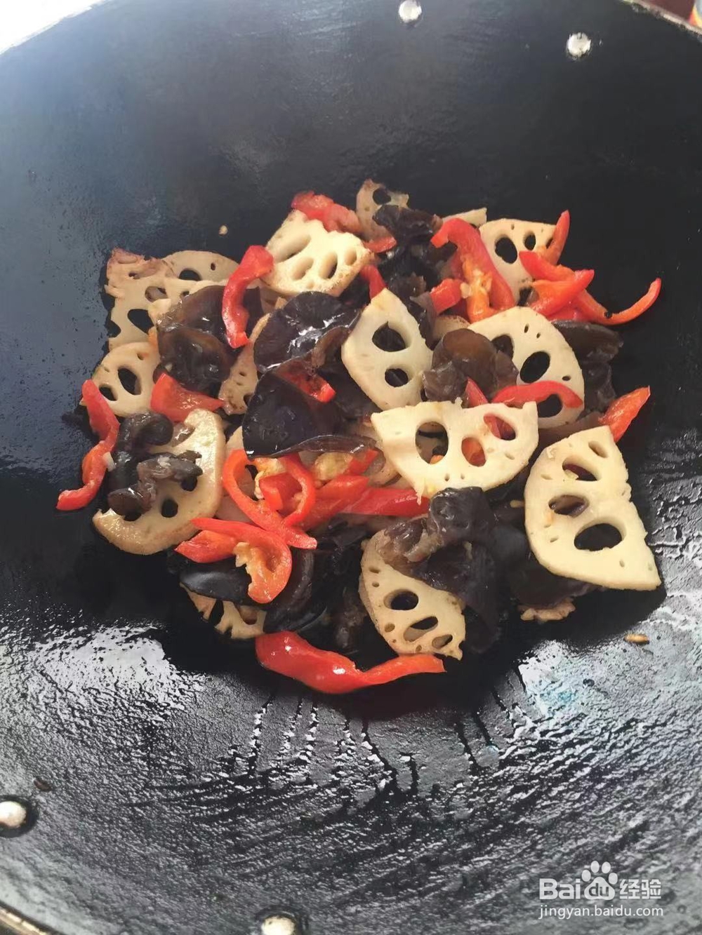 极味家常菜：黑木耳炒藕片