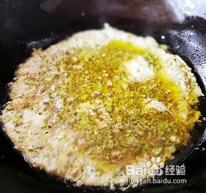 香椿鸡蛋饼的做法