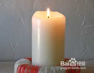 海绵上缠绕纱线 制作漂亮节日装饰烛台！