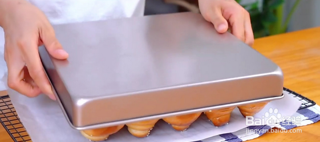 蜂蜜脆皮小面包怎么做