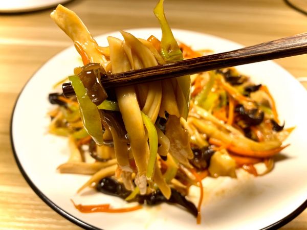 青椒木耳炒杏鲍菇
