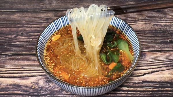 超快手酸辣粉丝