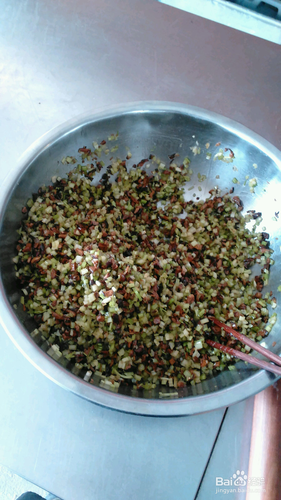 香菇芹菜锅贴的做法