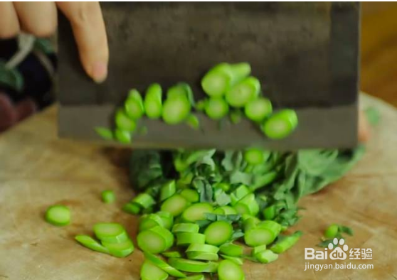 教你做独特的沙茶牛肉芥兰炒粿条