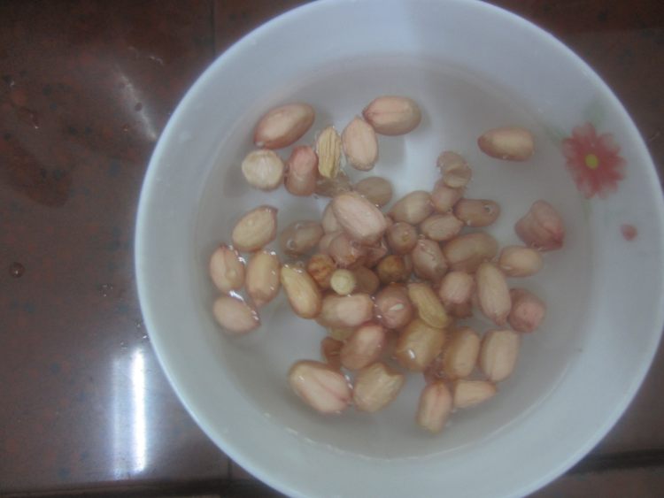 花生香芋蒸排骨，排骨的另类做法，味道格外鲜美！