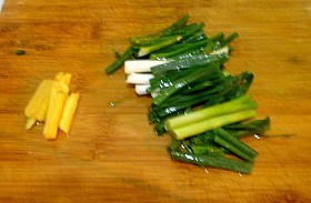 妈妈在家做的豉油鸡翼