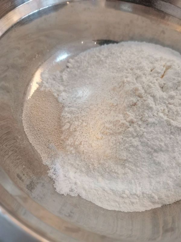 纯手工奶香椰蓉面包