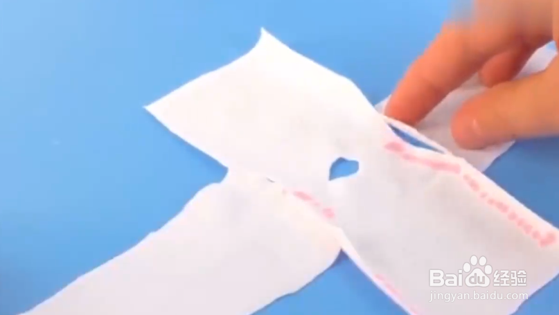 如何给芭比娃娃制作衣服