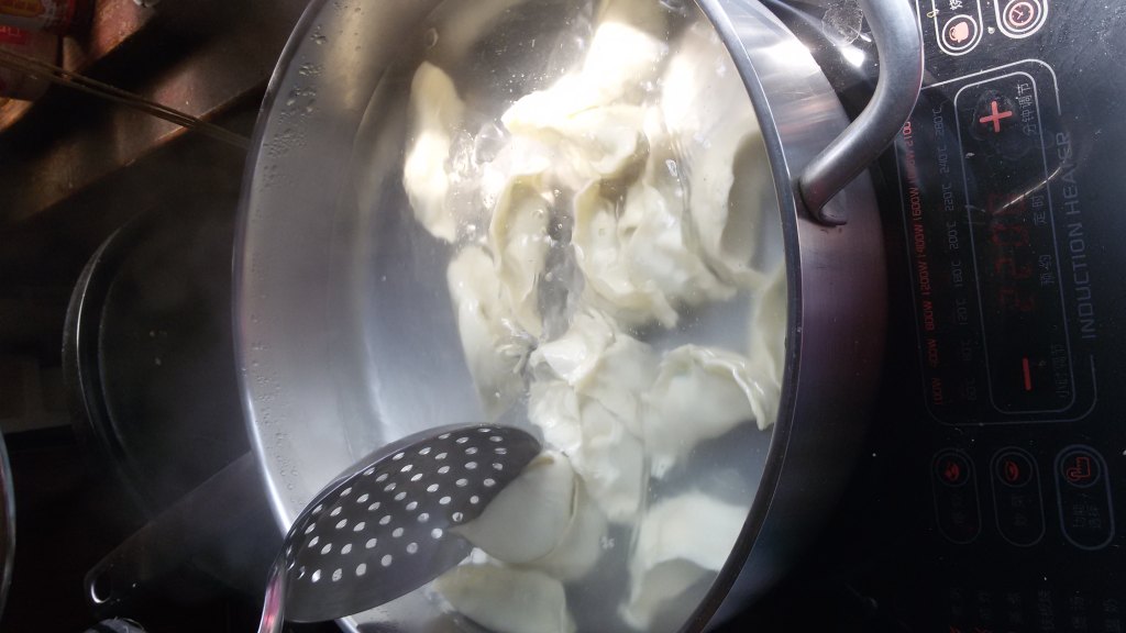 好吃的家乡美食,韭菜虾仁肉饺子好吃到尖叫