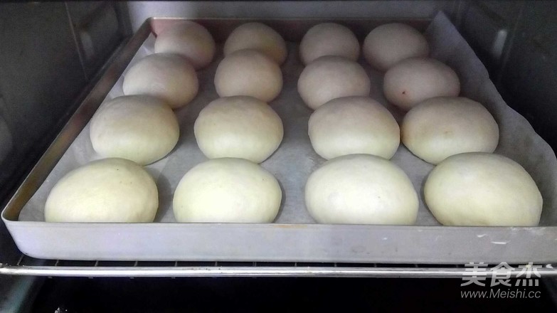淡奶油豆沙面包