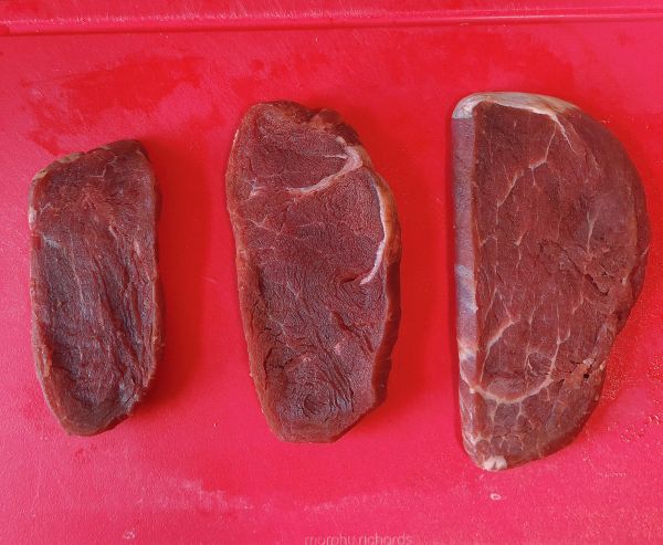 香煎黑椒牛排拼盘