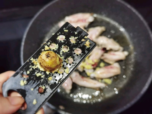 杏鲍菇胡萝卜焖鸡翅