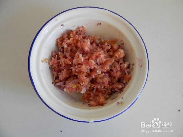 家常美味——胡萝卜溜肉丸