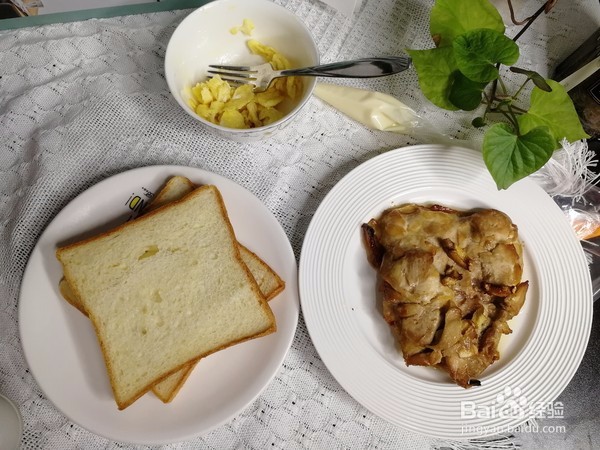 鸡腿肉沙拉三明治